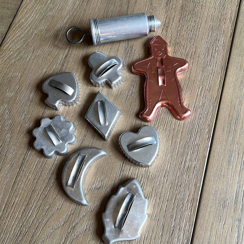 Vintage aluminum cookie cutters and cake frosting decorator tool & recipes